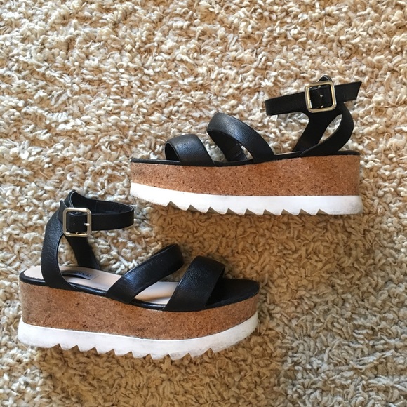 Steve Madden Shoes - Steve Madden Kristen Platform Sandal